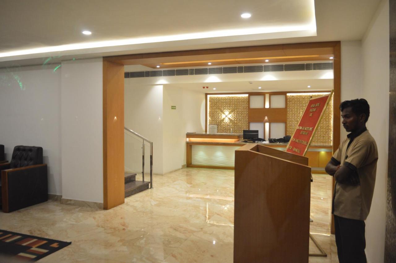 Hotel Apsara Shoranur Exterior foto